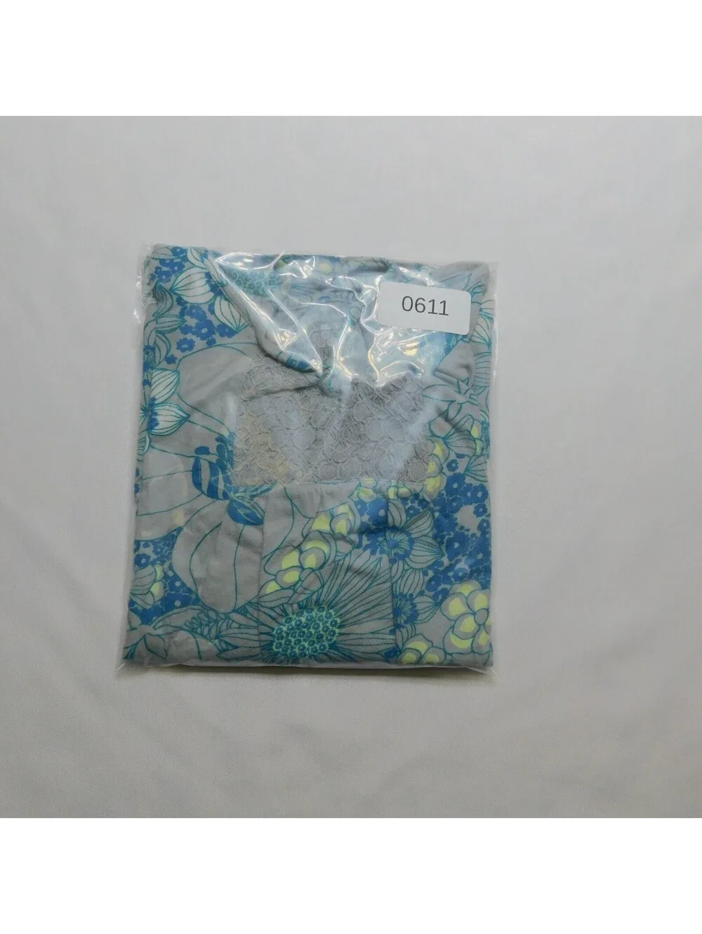 Old Navy Girls Shirt Small S 6 7 Gray Blue Floral 3/4 Sleeve Cotton Lace Tunic